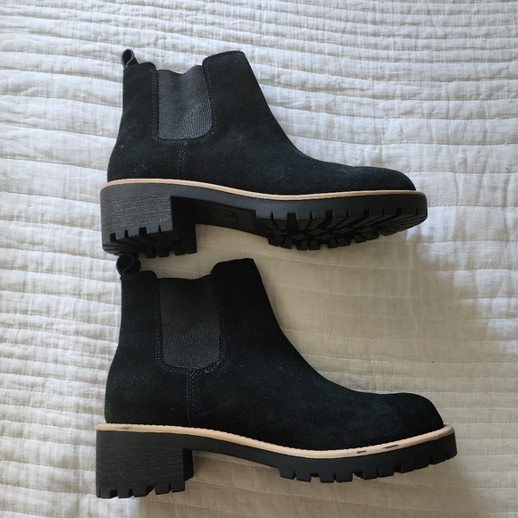 BLONDO New Suede Waterproof Chelsea Boots. - Picture 6 of 14